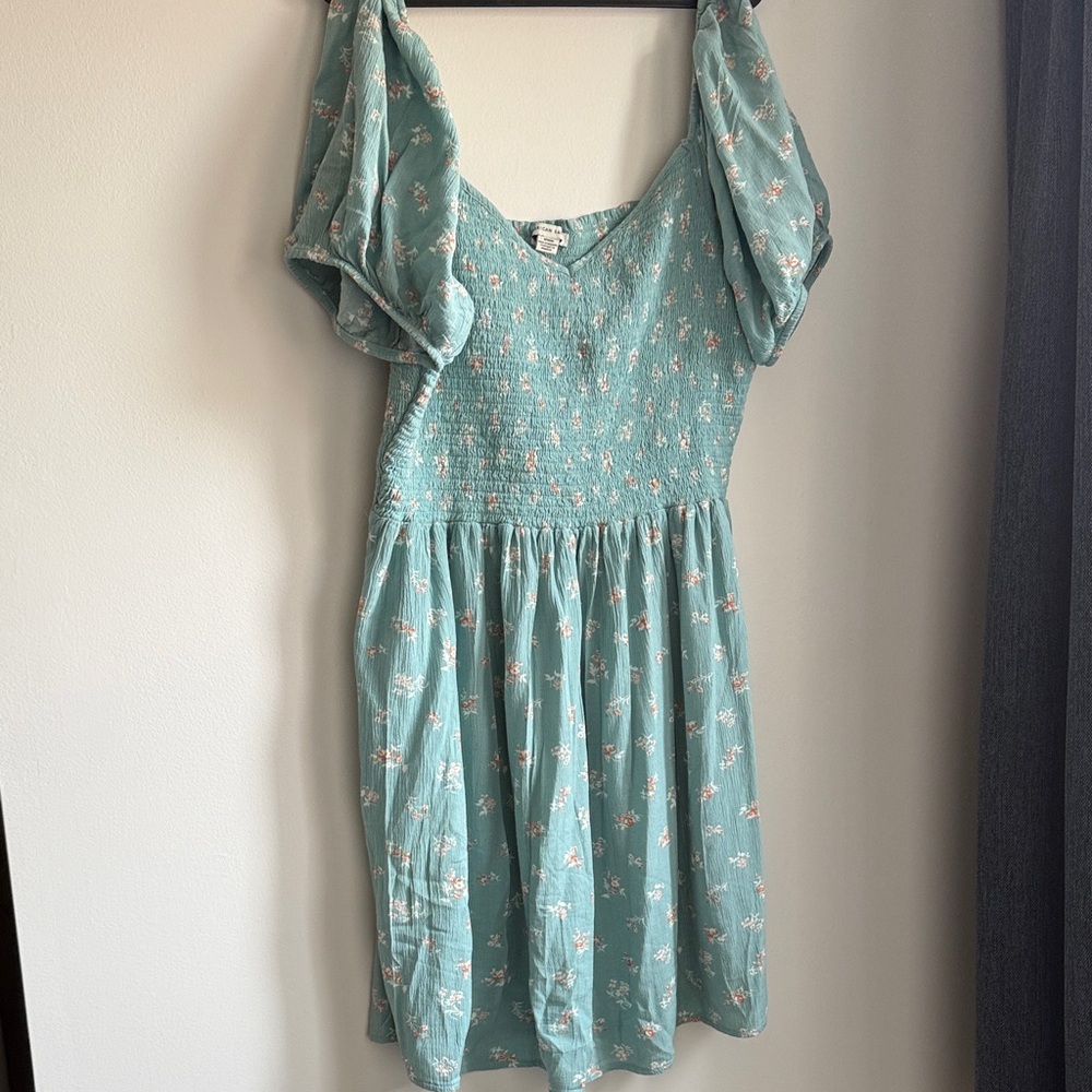 American Eagle Outfitters Teal Floral Top